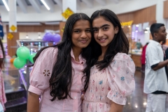 DSC0975609756